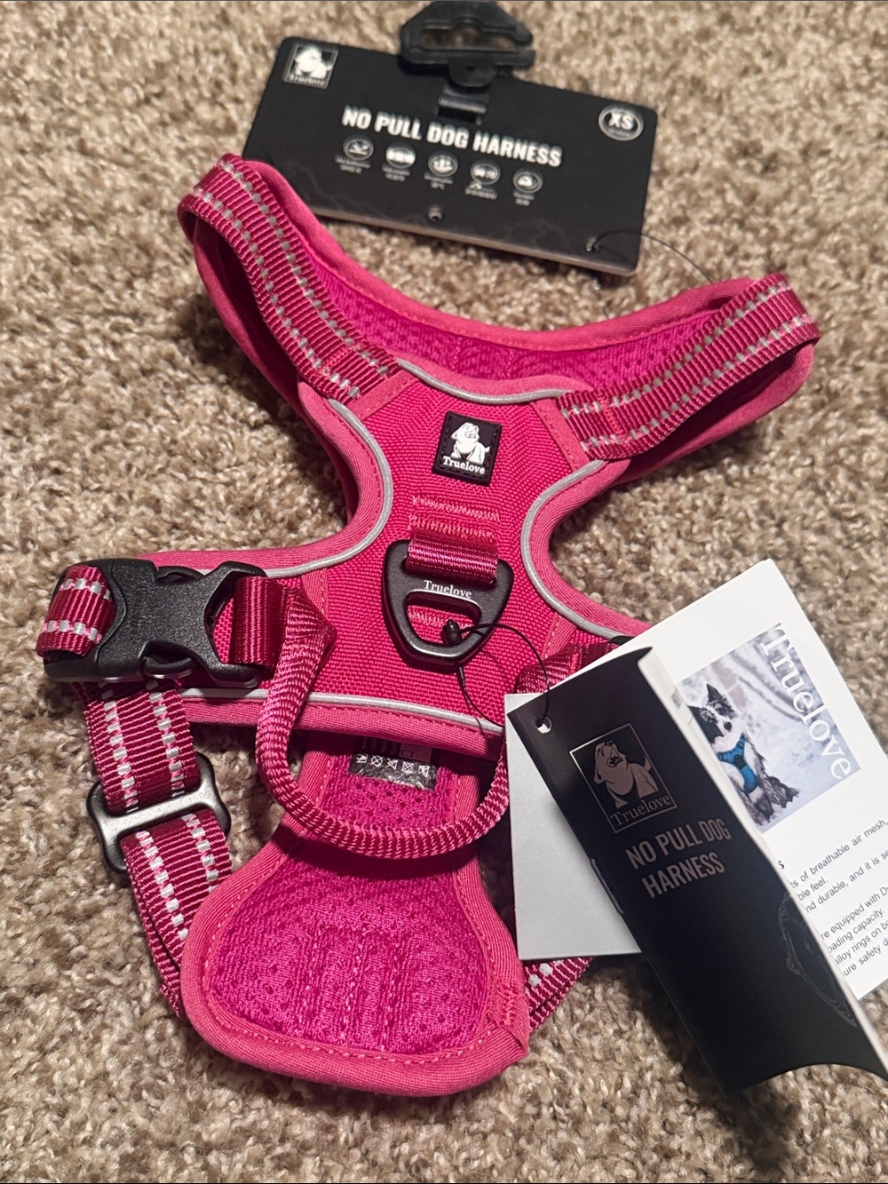 NWT Truelove No Pull Dog Harness in Hot Pink (XS)